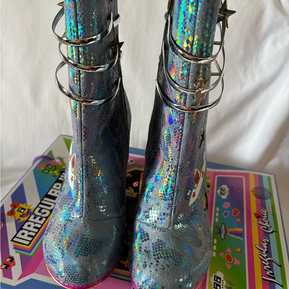 Holographic Star-Embellished Boots - Picture 3 of 14